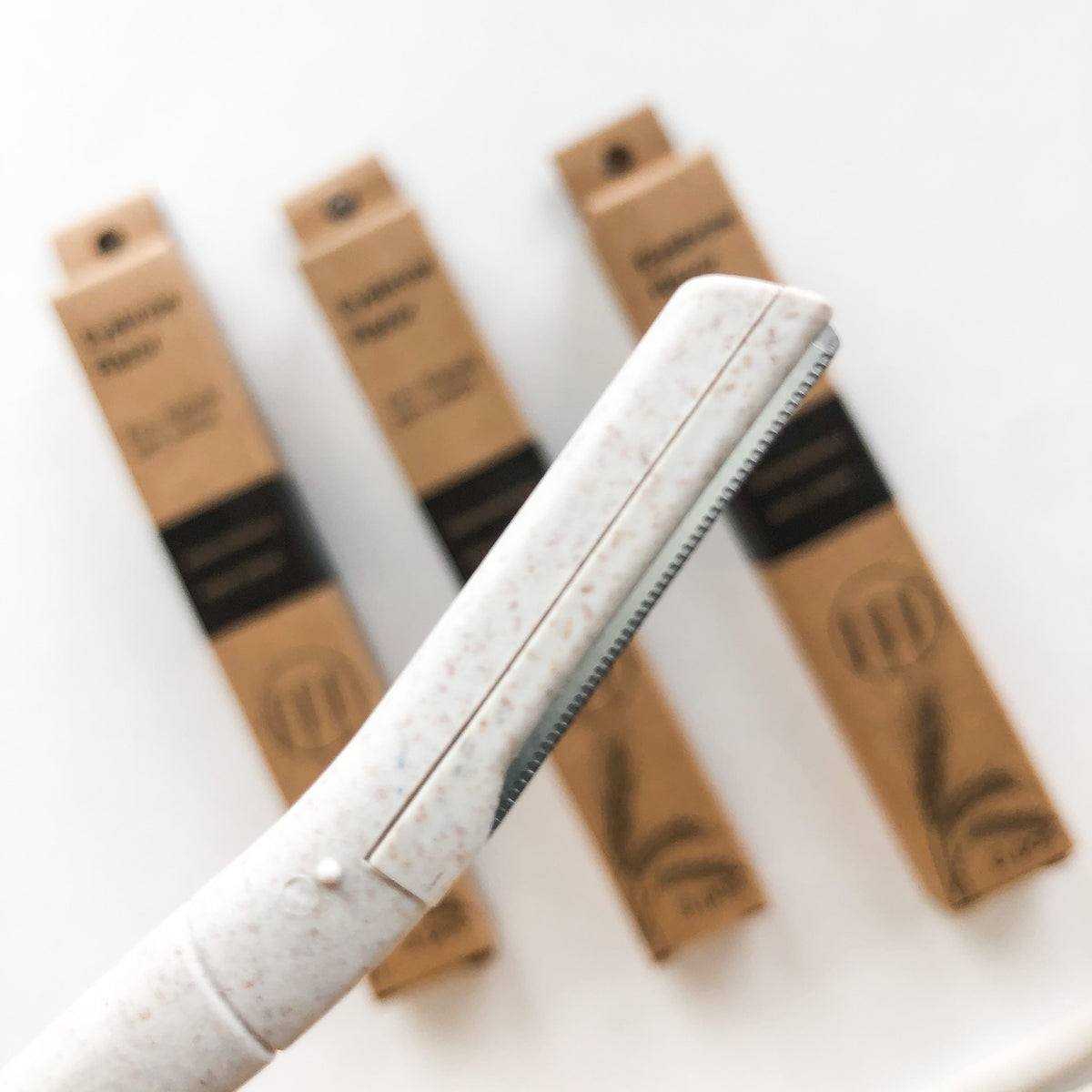 Biodegradable Wheat Straw Eyebrow Razor Trimmer - Eco Friendly Sustainable Facial Dermaplaning Razor - Set of 3